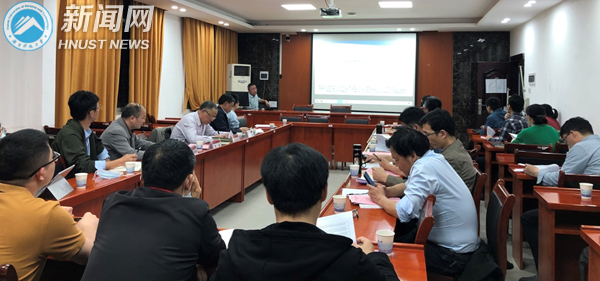 4ba9304db9ba4882bd12480a38792862.png 图片2任伯帜院长汇报地秀人网
科研与学科工作进展情况_副本.png